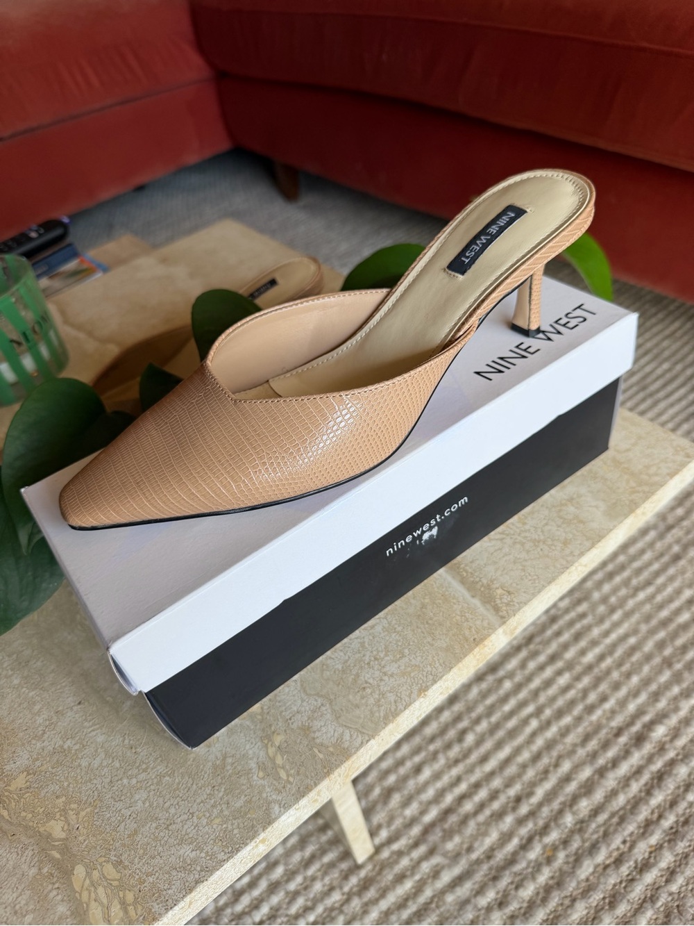 Nine West Women's Camenla Tan Slip-On Pointed-Toe Mules - Picture 4 of 10